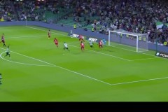 马竞大胜皇马，利物浦遭绝杀，曼联创耻辱纪录：昨晚足球赛事精彩瞬间回顾